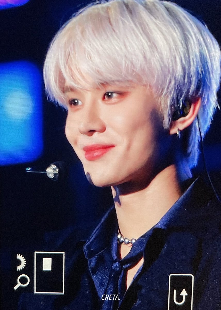 creta_jw's tweet photo. 아주 냉하다가 갑자기 귀여워지는 편
211031 슈퍼콘서트
#정우 #JUNGWOO #NCT127 https://t.co/g3veHa3DHV