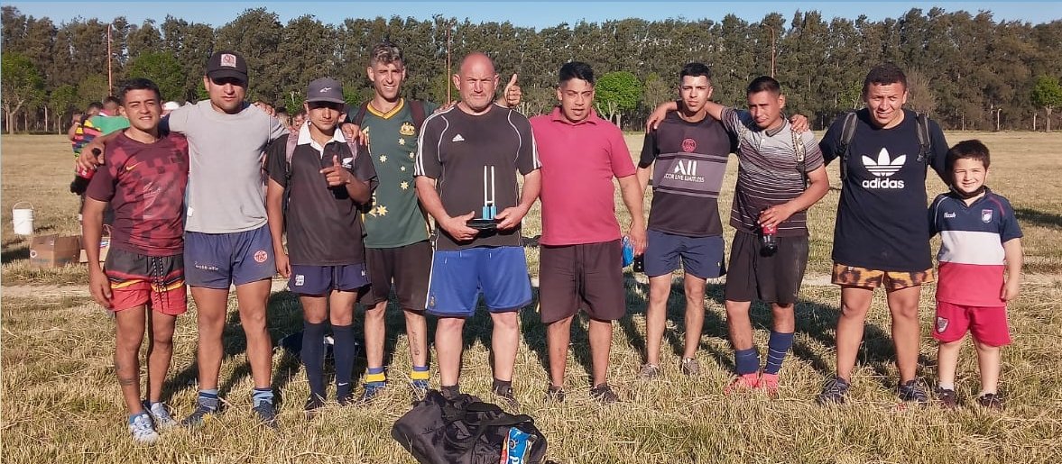 aiellojuan's tweet photo. El viernes jornada a pleno rugby en la UPXV
Tres equipos de internos "Batan" "Barker""Dolores" ,tambien ex jugadores de la seleccion de @UnionDeRugbyMdP y varios ex internos que volvieron para jugar los partidos
Maestro #HugoPorta y el 3er Tiempo
@cambiodpaso
@unionargentina https://t.co/2bsnAhKPKF