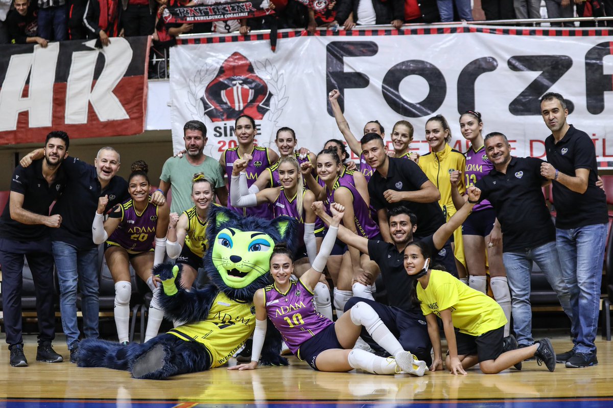 adamvoleybol's tweet photo. ๐๐ #OneTeaOneDream https://t.co/dLpTWHdojy
