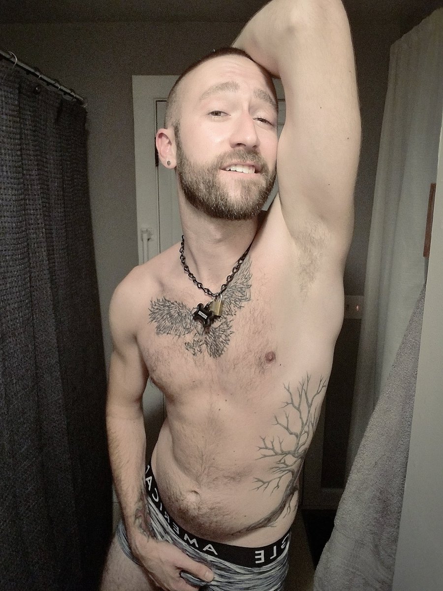 DontTellMyBF802's tweet photo. #fag #faggot #exposedfags https://t.co/EWKamfup6b