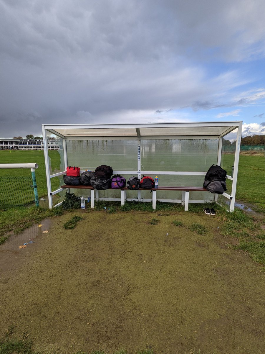 GLFCSeniors's tweet photo. Strong subs bench today π€¦πΌββοΈ#grassrootsfootball
#newplayersneeded https://t.co/BjVOWTbwDs