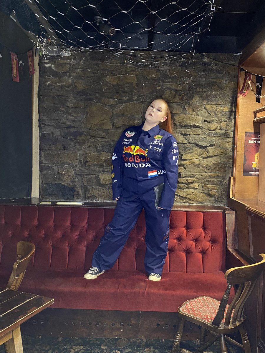 thegingermini's tweet photo. @wtf1official I recreated and hand painted max verstappens race suit https://t.co/7oJRerEmMl