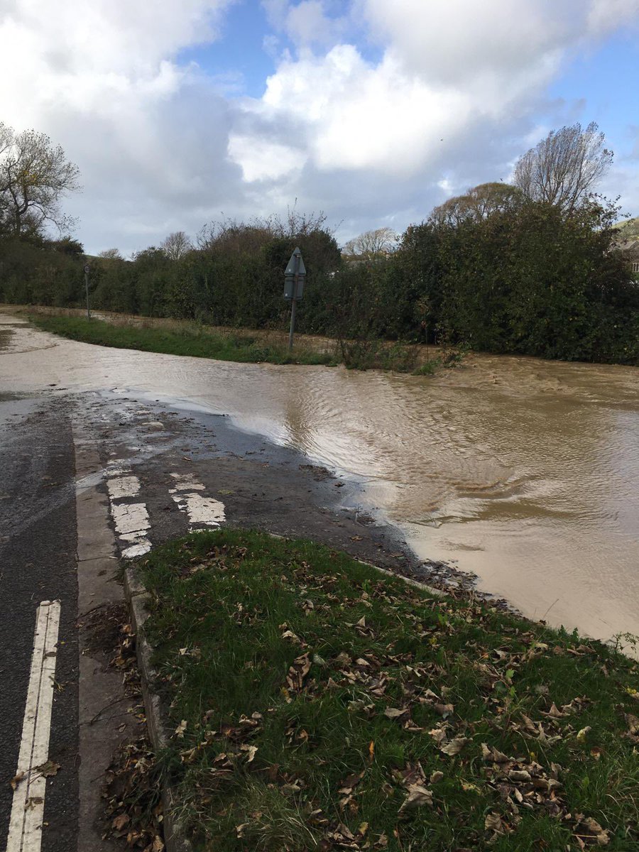 Set off for Plymouth this morning, dropping injured daughter and her car back. Lots of water on the roads and some road closures. Hubby set off later so he could bring me home and this had happened at Burton Bradstock! I’ll be on the train home tomorrow 🚂