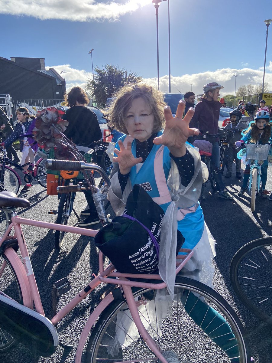dublincycling's tweet photo. And now for some #SpookyCycle photos https://t.co/1hvFrxgOLt