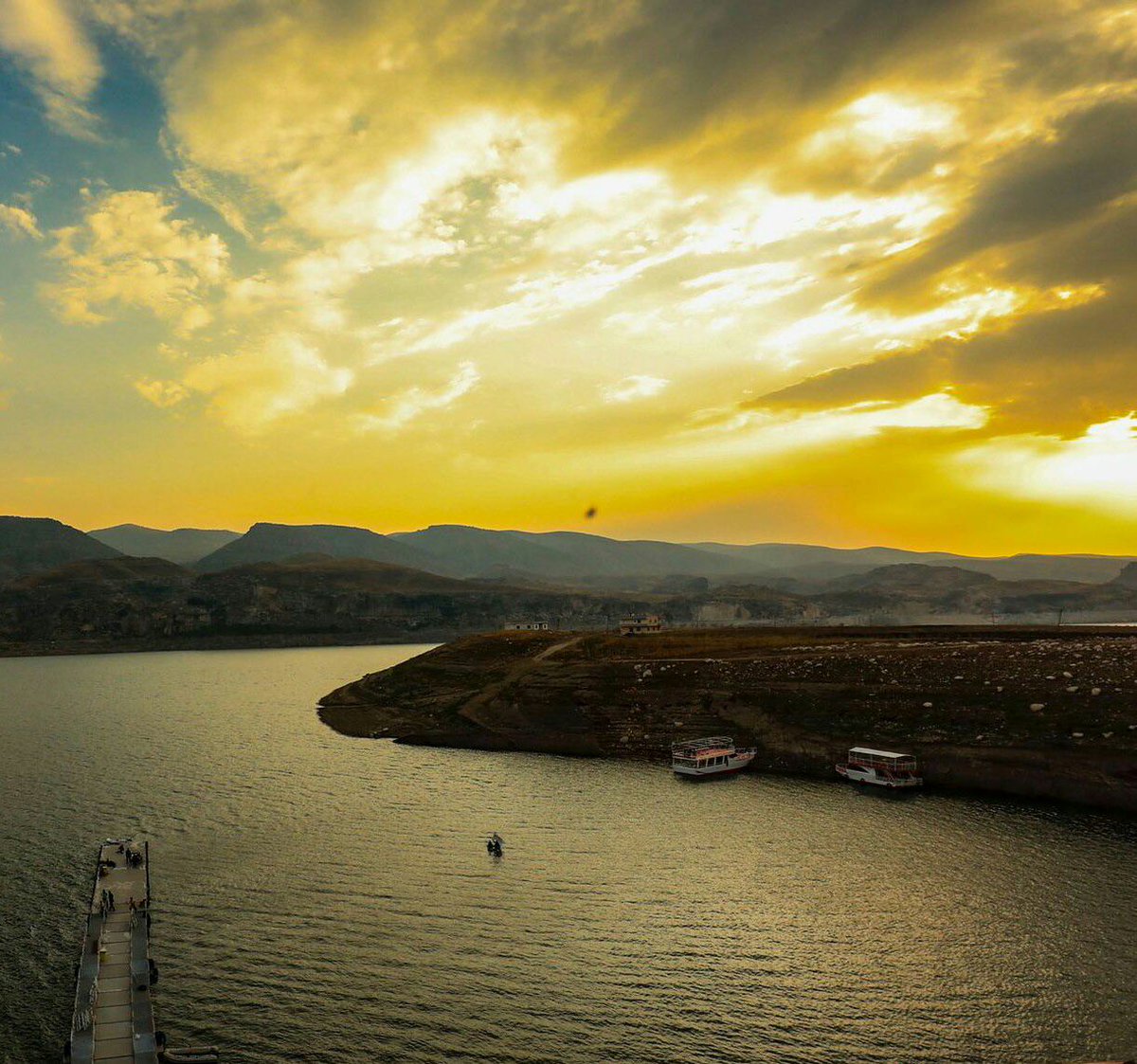 📍Hasankeyf

Arkada hangi şarkı çalıyor? :)

Ben başlayayım; Akşam Güneşi - Orhan Gencebay