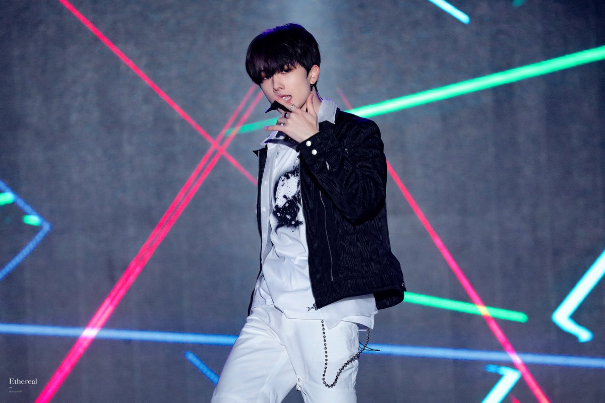 EtherealJs's tweet image. 🖤
#지성 #JISUNG #NCT #NCTDREAM