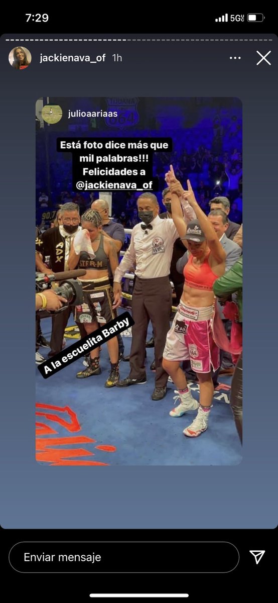 cortes240612's tweet photo. Gracias Jackie por estos momentos eres y serás siempre #1ya me puedo morir a gusto ya vi la pelea que siempre quise ver que buena clasesita le diste a Mariana Juárez 😎👏👏👏👏👏💪🏿💪🏿💪🏿💪🏿 https://t.co/2b2zbXBckO