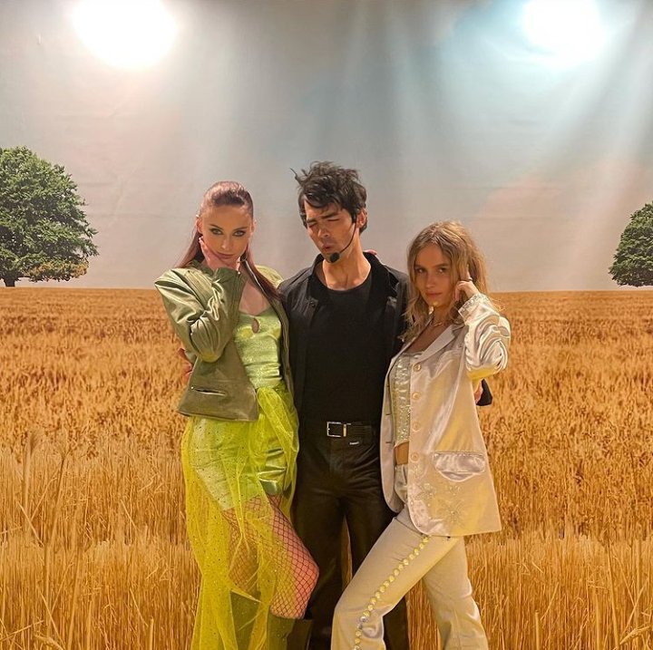 Joe Jonas e Sophie Turner caracterizamse de Paolo e Isabella de ‘The