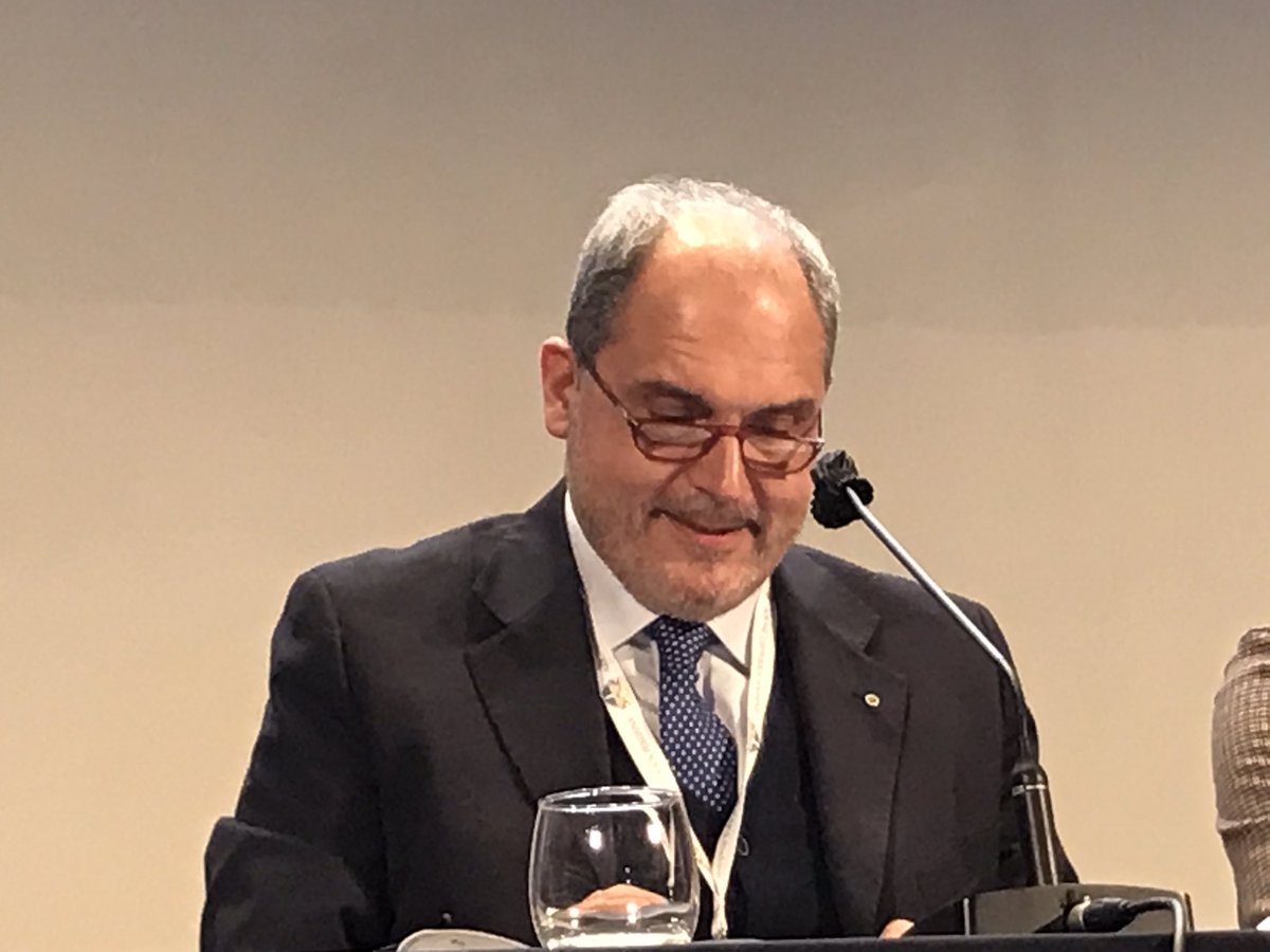 AC1868's tweet photo. Le #conclusioni di @GiuNotar Presidente Nazionale dell'Azione Cattolica Italiana.
#ConvegnoPresidenti #Passiamoallaltrariva
https://t.co/owpv9LoDQN https://t.co/OHaxb3SPNU