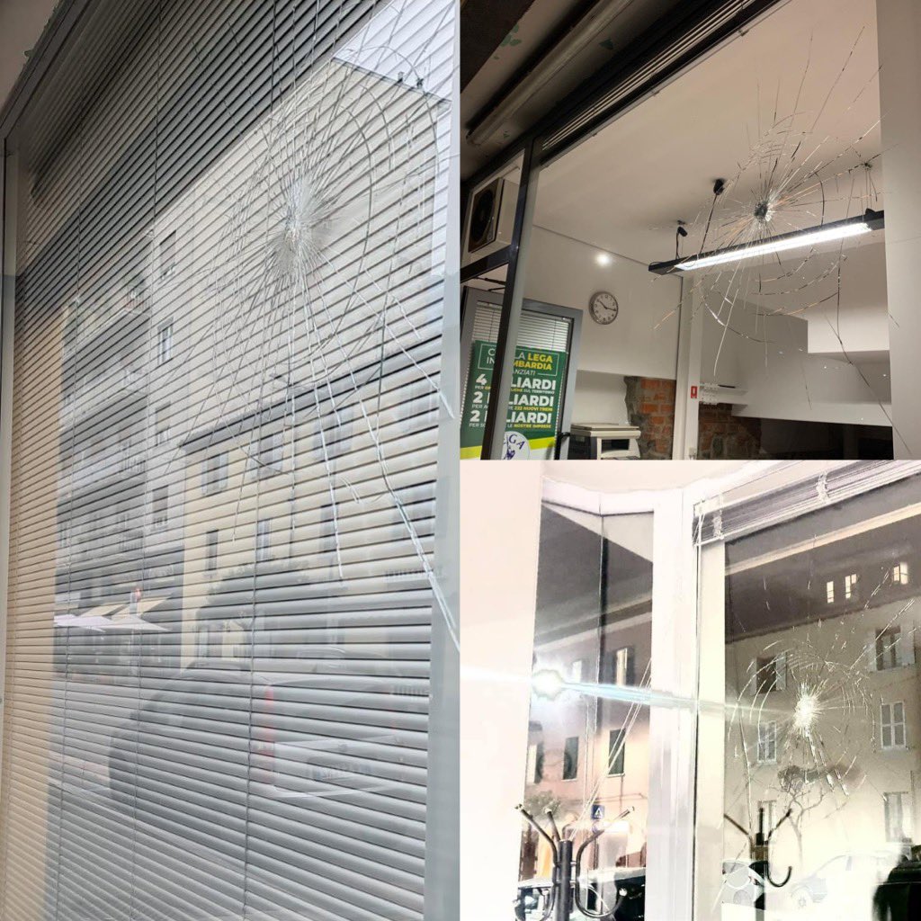 MassimoSertori_'s tweet photo. 🔴🔴Ennesima vile #aggressione ad una sede della #Lega. Tutta la mia solidarietà e vicinanza ai #militanti della provincia di #Como. Non facciamoci intimidire. Continuiamo il nostro lavoro a testa alta, nel #rispetto di tutte le forze politiche, con la #politica del #buonsenso. https://t.co/xsTaEjXPV7
