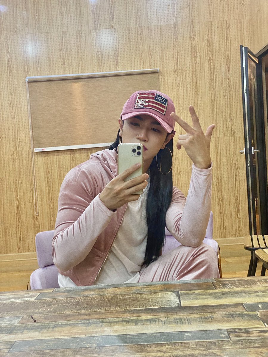 VannerOfficial's tweet image. ✨💘