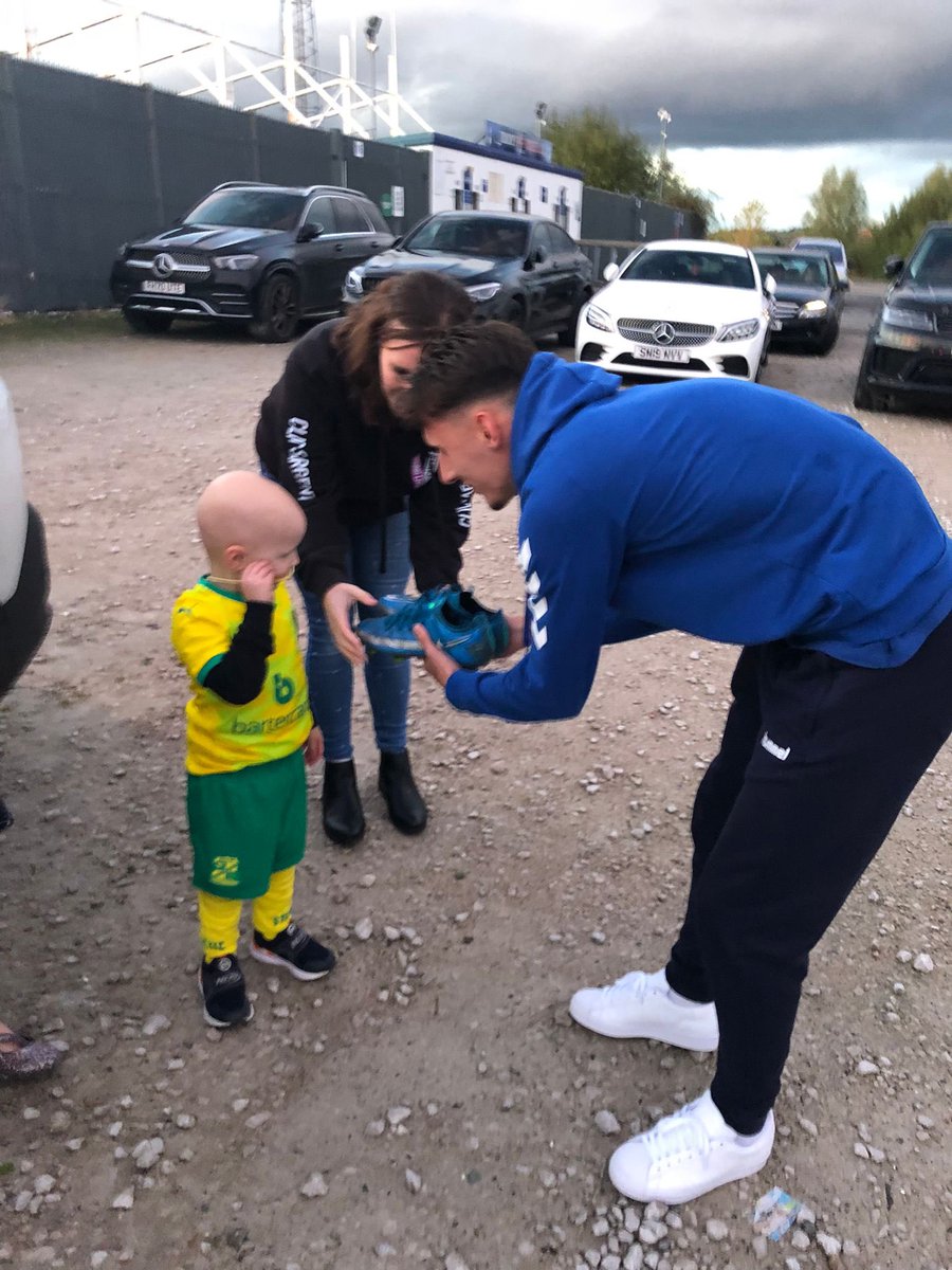 Met this amazing inspirational young man yesterday and what a little hero he is. Never stopped smiling 😆 hope you had the best day ever Link