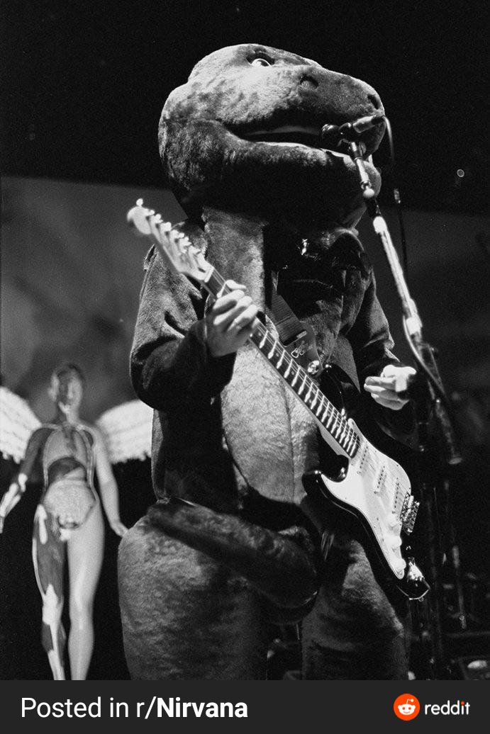 TrippyCobainNFT's tweet photo. Halloween 1993 - Emerging onto the stage of James A. Rhodes Arena at the University of Akron were Barney and Slash (Pat Smear), the duo waging a blistering guitar duel to the exuberant amusement of about 5,000 fans.
Kurt Cobain October 31, 1993. #WeekendofRock #GodsOfRock https://t.co/0UHh5amm1i