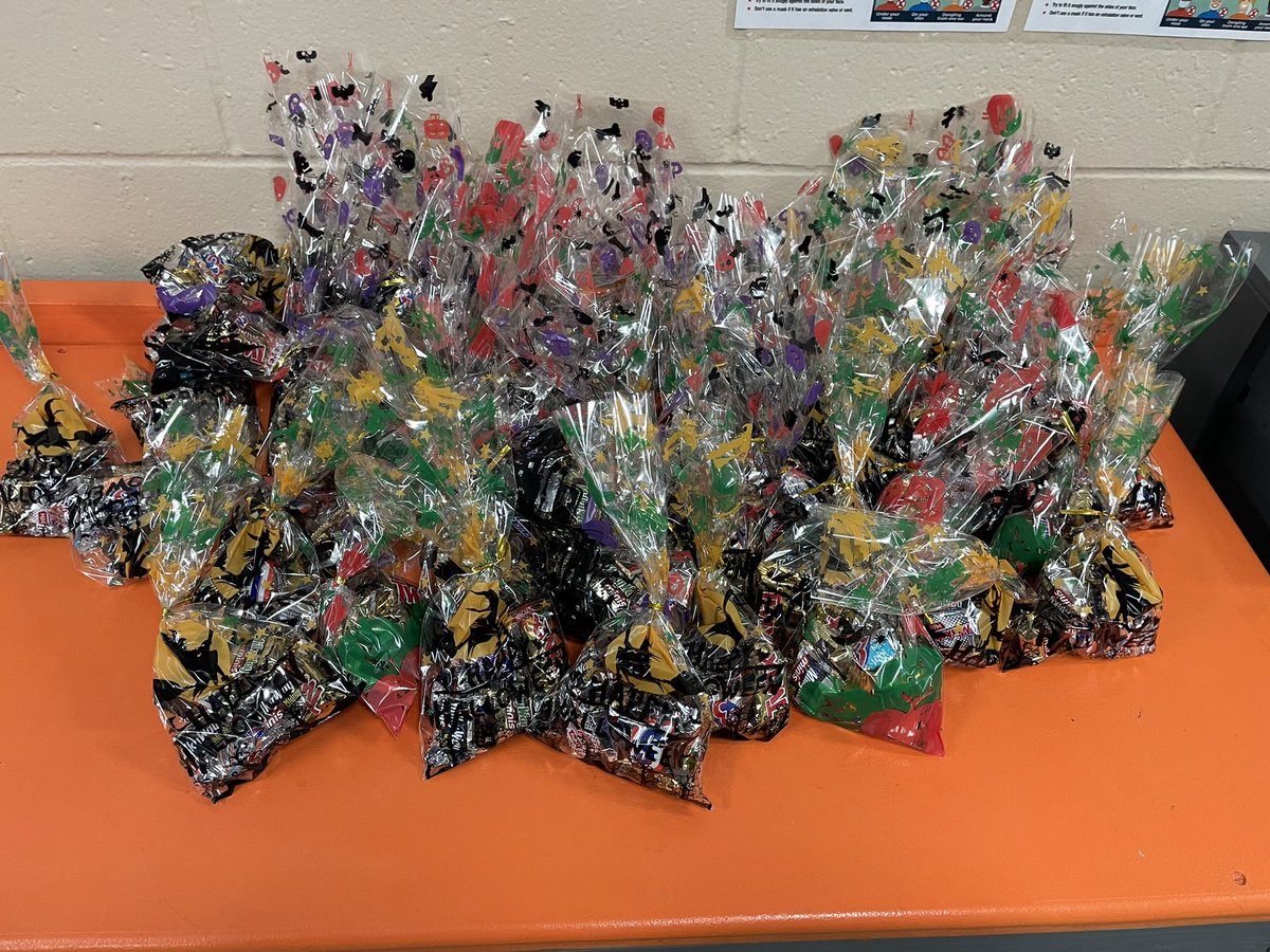 Michael (@michaeljmarz) on Twitter photo Halloween treats for the associates. <a href="/THDTimRoque/">Tim Roque</a> <a href="/juliebrittsan/">Julie Brittsan</a> <a href="/samos_paul/">Paul Samos</a> <a href="/Felix_ASM4280/">Felix</a> <a href="/corelli189/">Lori Corelli</a> <a href="/homedepot4280/">Home Depot #4280</a> <a href="/VickiV74/">Vicki Yates</a> #HappyHalloween2021 #halloween2021 Halloween treats for the associates. <a href="/THDTimRoque/">Tim Roque</a> <a href="/juliebrittsan/">Julie Brittsan</a> <a href="/samos_paul/">Paul Samos</a> <a href="/Felix_ASM4280/">Felix</a> <a href="/corelli189/">Lori Corelli</a> <a href="/homedepot4280/">Home Depot #4280</a> <a href="/VickiV74/">Vicki Yates</a> #HappyHalloween2021 #halloween2021