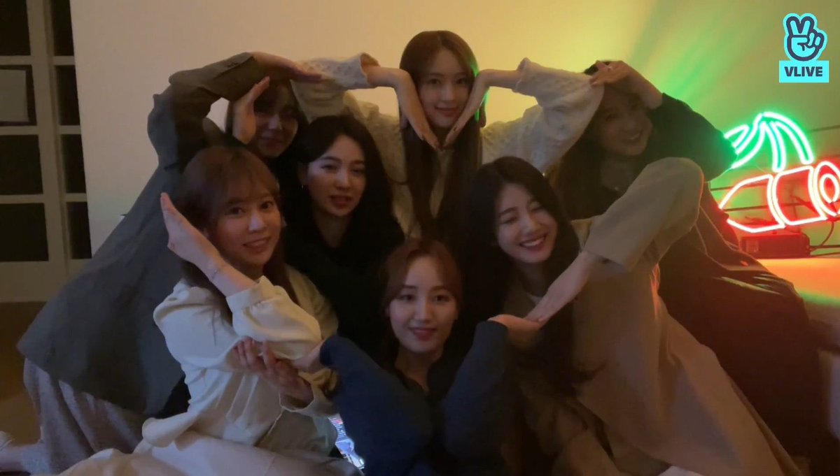 k_bora99's tweet photo. 가족❤️❤️❤️ https://t.co/VXRj88Bwo7