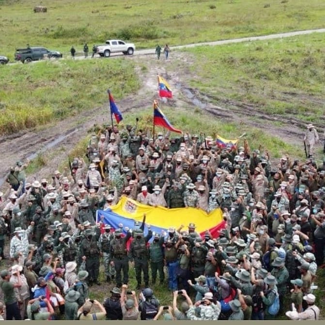 212carabobo1's tweet photo. El día de ayer #30deOct nuestra 21 Brigada de Infantería Motorizada Comandada por G/B José Gregorio Martínez Campos y en apoyo a la Milicia Bolivariana, se llevó a cabo la ejecución del Plan Escudo Bolivariano 2021en perfecta Unión Cívico Militar por la defensa de nuestra Patria. https://t.co/Slh2J03Ys2