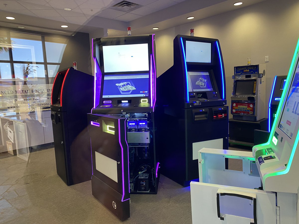 StephenACrystal's tweet photo. ππβΎοΈβ½οΈ#MrLasVegas building the Self Service Betting Terminal of the future in JV with #Nevatronix of Las Vegas β¦ Leading the way in the worldwide Gambling Industry for over three decades!ππβΎοΈβ½οΈ
@sportemongo #sgo,#cryptocurrecy,#ssbts,#nfts https://t.co/4dJDI83SiV