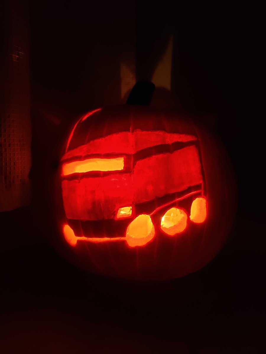 StarshipRobots's tweet photo. Happy Halloween! 🎃 👻 🤖 Today is the last day before #PumpkinBot heads back to the pumpkin patch, did you catch the Jack-O-Bot out this year? We had so much this spooky season with all of you! https://t.co/J1cGWGvafh