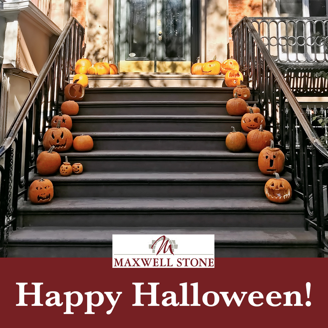 MaxwellStones's tweet photo. Happy Halloween! How did you decorate your home for Halloween this year? https://t.co/pPr9unPf9P