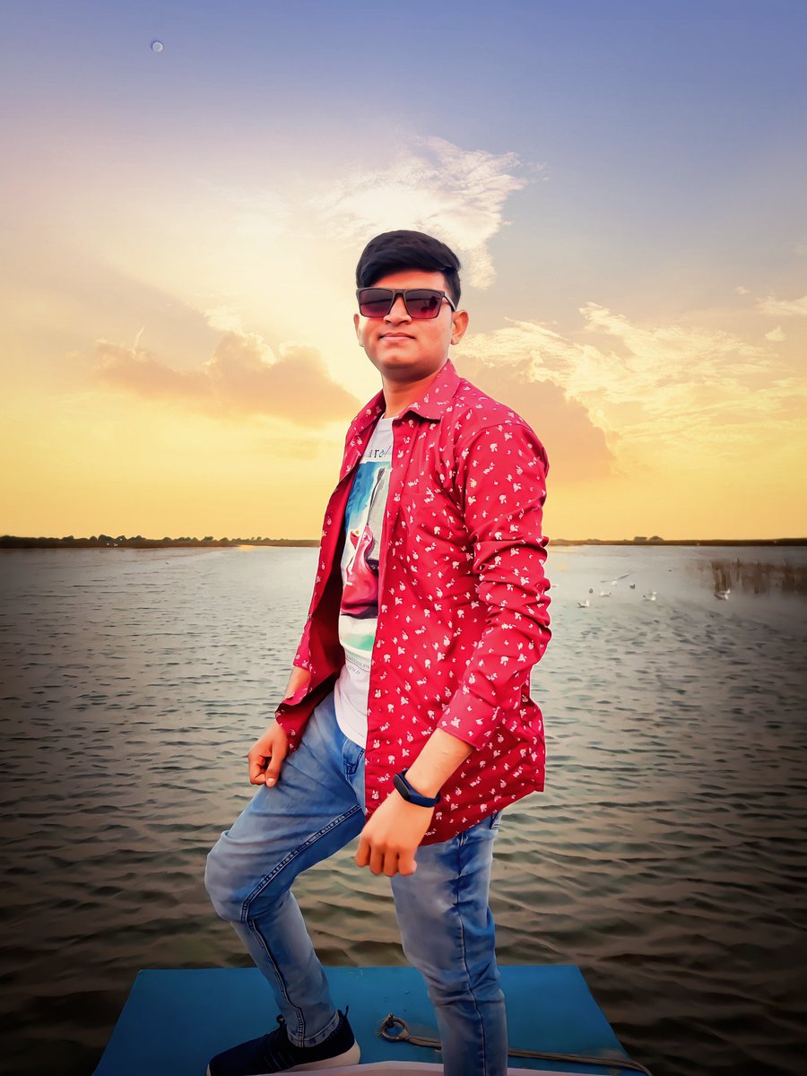 dhavalrojasara7's tweet photo. Instagram 👉 dhaval_rojasara
Twitter       👉 dhavalrojasara7
#dhavalrojasara#rajkot#jasdan#vinchhiyacity#botad#vinchhiya#007#dhaval007#dhaval#paliyad#jasdan#vinchiya#vinchhiyacity#paliyadcity#botadcity#d007#smartboy#mrsmarty#smart#smartphotography https://t.co/THTktcaNPF