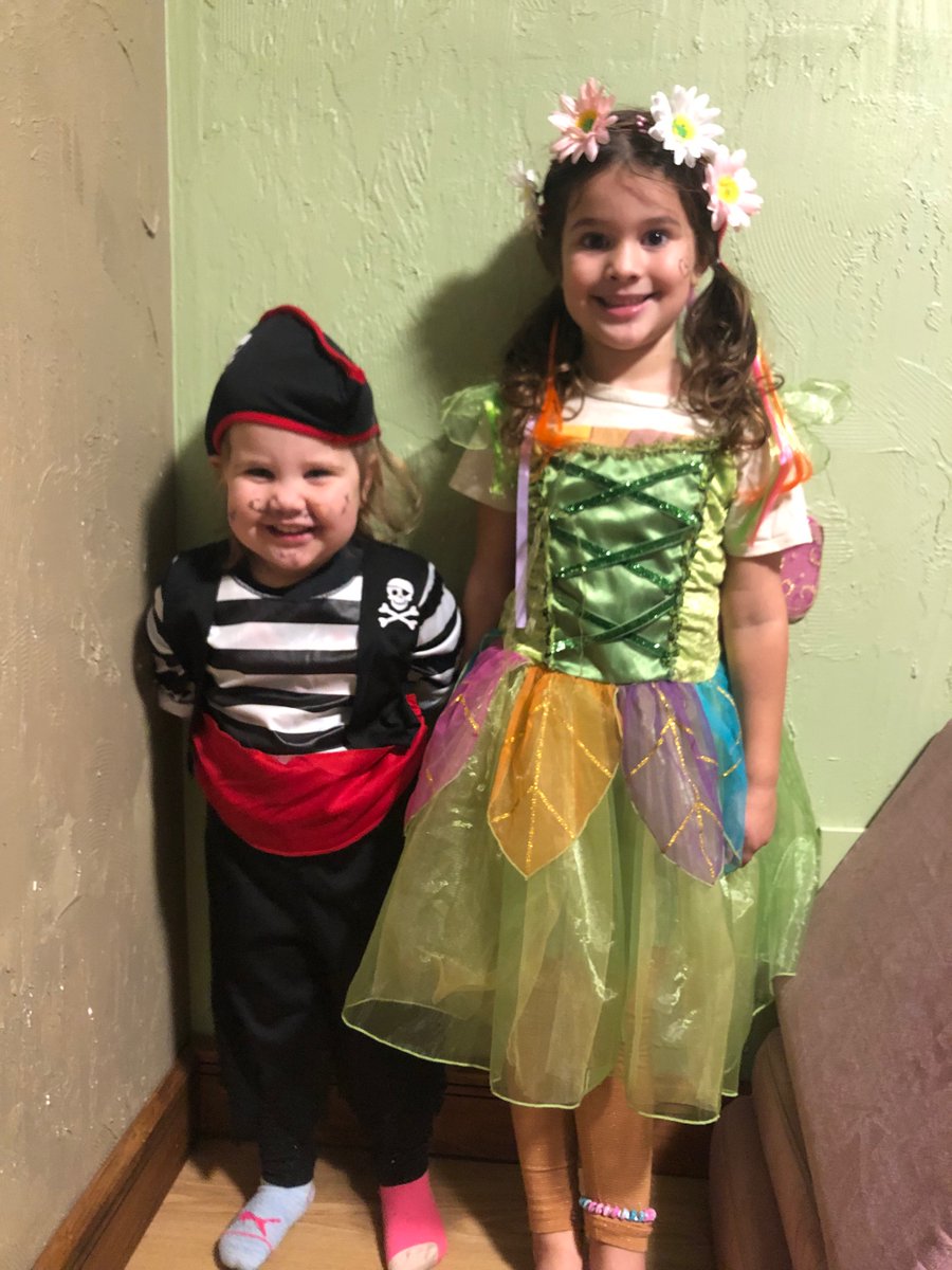 BOO! Happy Halloween 🎃👻🎃👻 remember to stay safe (watch for cars, wear some light reflecting things, wash hands, wear a mask) BUT…most importantly HAVE FUN!!!! 🎃👻🎃👻