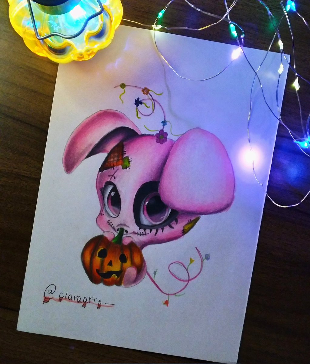 artclara_'s tweet photo. tentei deixar a Daizzi assustadora, mas.... acho que isso é IMPOSSÍVEL! haha🌾👩‍🌾 

#halloween2021 #Halloween #miraculous #miraculousladybug #miraculoushalloween #fanart #art #miraculousbrasil 
@Thomas_Astruc @BeMiraculousLB @MundoGloob @Warmupguy @MLadybugBrasil https://t.co/lLQ8HCB1ai