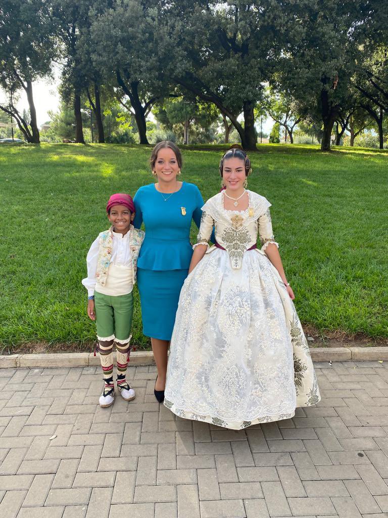 Enhorabona a Paula Alapont i a la seua Cort d’Honor en el dia de la seua Exaltació com a Fallera Major de Torrent 2022