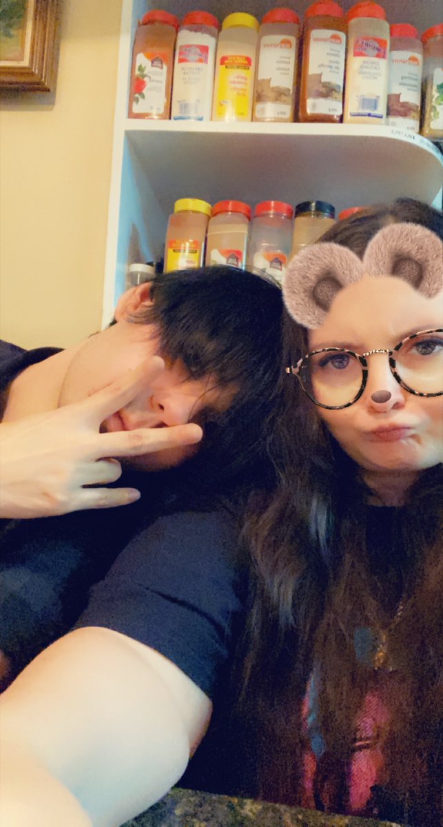 eilonwylovegood's tweet photo. Bestie @Klace!!! How cute are we??! 💜💜 https://t.co/DHMEC2SEZd