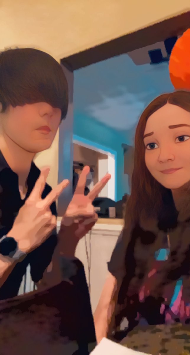 eilonwylovegood's tweet photo. Bestie @Klace!!! How cute are we??! 💜💜 https://t.co/DHMEC2SEZd