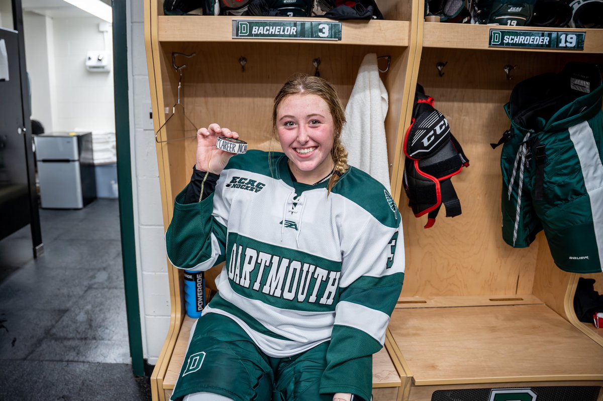 Dartmouth_WIH's tweet photo. Let’s recap a fun one…🌲🏒

Coach Keady-Norton picked up her first win as head coach and Walter James loves the tastes of W’s 👶🏼

Kenzie Bachelor scored her 1st collegiate goal and Gabby Billing nets the game winner‼️🚨

#GoBigGreen 🌲 https://t.co/Nw0R4kjGbO