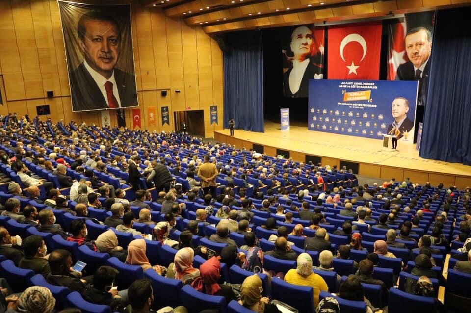 EyupSuba2's tweet photo. “Bu Hikayanin Kahramanı sensin “
“Teşkilat Akademisi”
AK PARTİ Genel Merkez AR-GE ve Eğitim Başkanlığımızın düzenlemiş olduğu Teşkilat Akademisi Diyarbakır  Eğitim Programına, Bismil  ilçeTeşkilatı olarak katılım sagladik.
@MahsumMelikoglu 
@eyupkadirinan 
@mucahidsuleyman https://t.co/rSvDZKpLHx