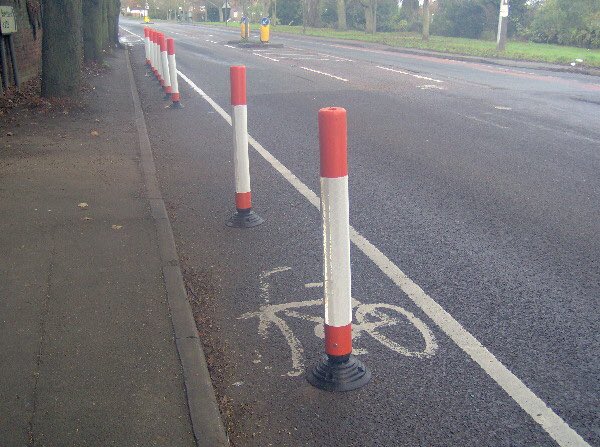 SarahJ_Berry's tweet photo. If you ever find yourself thinking “I wish cyclists would just ride in the bike lane” then it’s very much in your best interest to join cyclists in lobbying for cycle lanes that actually work, instead of these. https://t.co/NSdIV8KILf