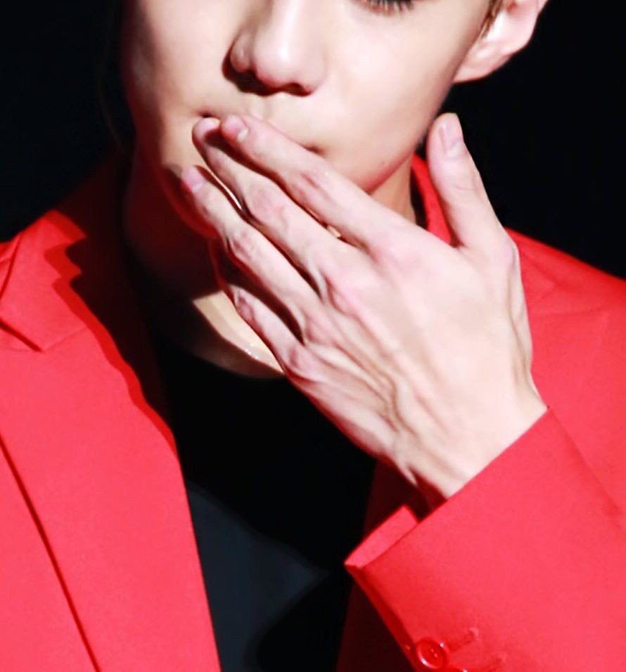 softhunnie94's tweet photo. how to trigger sehun stans https://t.co/TPyzpbqIzd