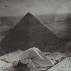 YahiaLababidi's tweet photo. The exile's love is absolute 
―it pines for an ideal.
https://t.co/NEgo1qvtZV #Egypt #LearningtoPray #SundayMorning https://t.co/Mq0FYw38VZ