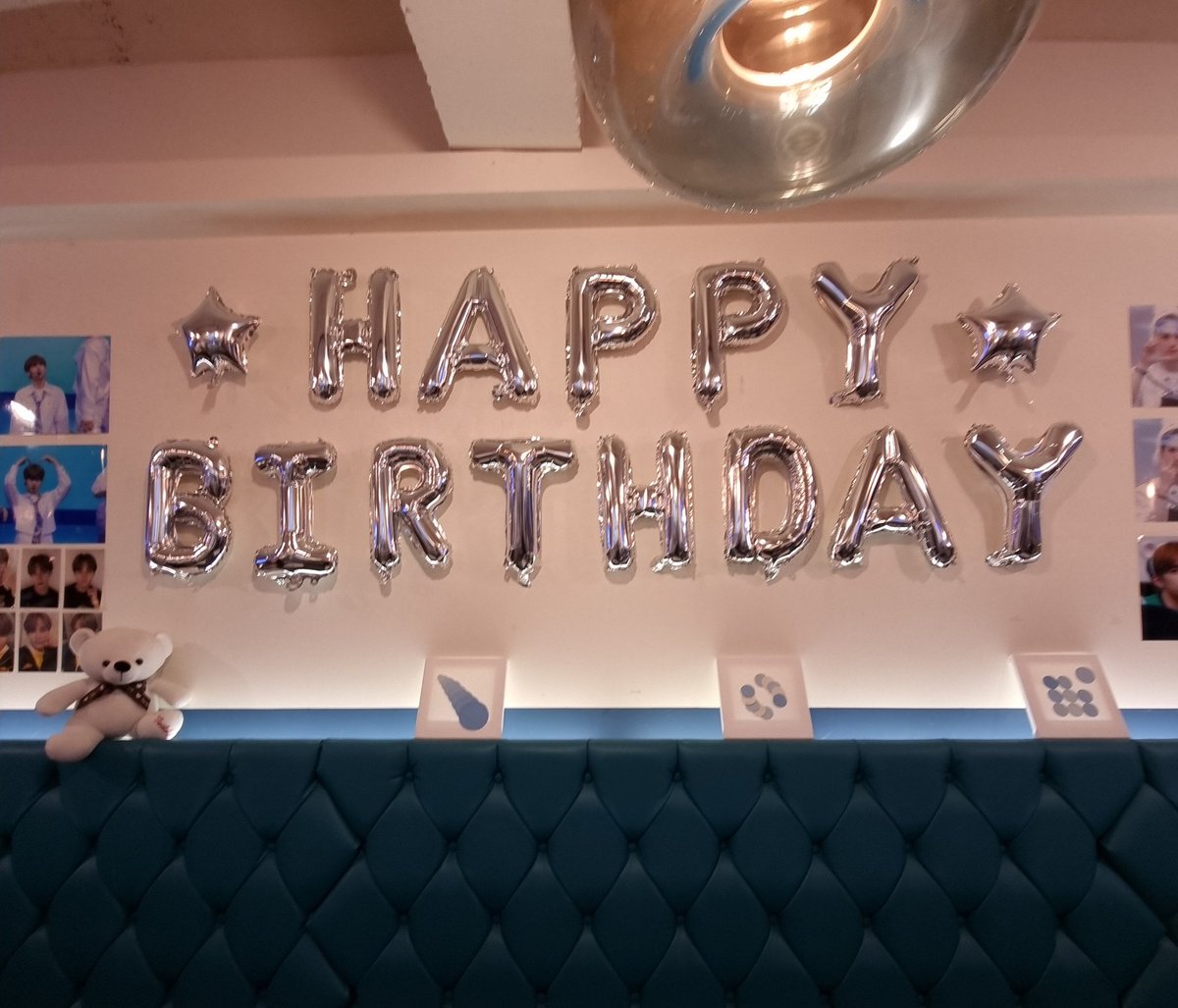 podo_0709's tweet photo. 윤성이 생일카페 넘넘 잘 보구 왔어요🥰🥰
너무 잘 ^^ 꾸며져있어서 볼거두 많았구
마카롱도 음료수도 짱맛❤ 컵홀더두 넘 예쁘구
넘 잘 보구 왔어요 감사합니다 윤성아 생일축하해❤

#제일_빛나는_별_윤성아_생일축하해
#윤성아_너의_태양은_평생_빛날꺼야 https://t.co/6jihPT5BnE
