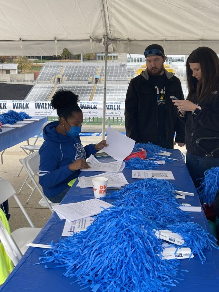 zphibmaryland's tweet image. Maryland Sorors out volunteering at the Autism Walk this morning! Thank you for your service, Sorors! 

#zetaphibeta #atlanticregionzetas #zphibmd #autismawareness