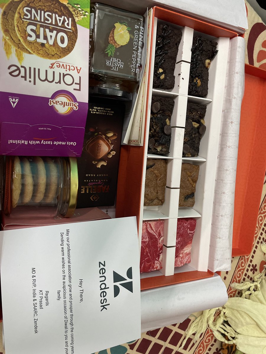 mananmanocha's tweet photo. Thank you @Zendesk for the Amazing Diwali Hamper❤️ https://t.co/LCPad0I7be