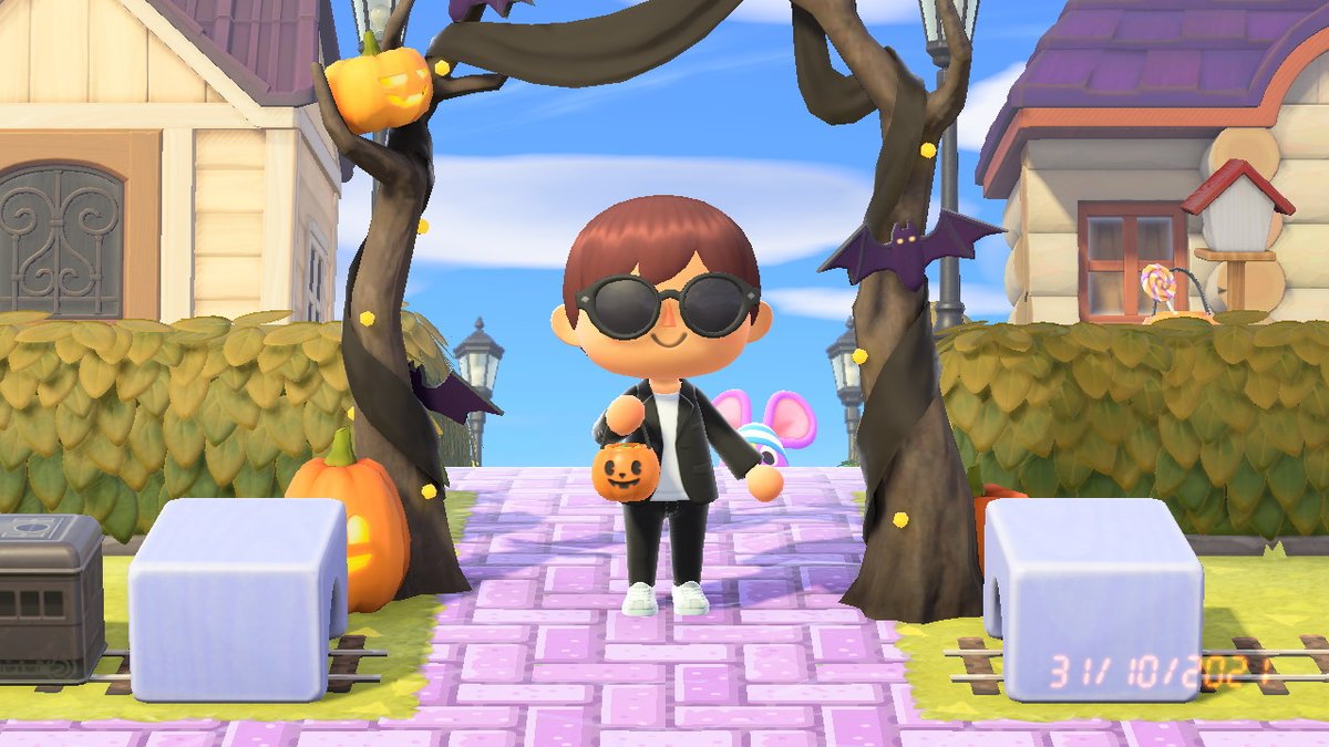 ACEpiphany's tweet photo. I hope everyone has a great Halloween! #BTS #Jin #AnimalCrossing #ACNH #NintendoSwitch https://t.co/yoI4kesANG