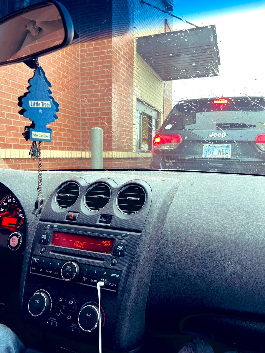 kingamare09's tweet photo. Time for some #McDonalds breakfast 🍳 https://t.co/Ais4oIXsYK