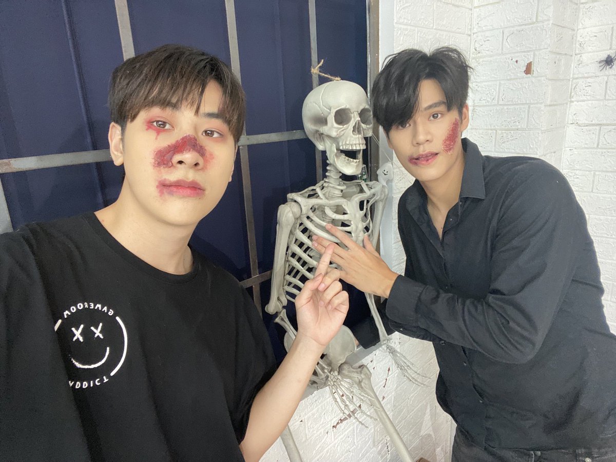 JAMEKSMOFFICIAL's tweet photo. ขอบคุณSMOสำหรับกิจกรรมดีๆนะคะและขอบคุณทุกคนที่เข้ามาอยู่กับเจมส์เจ็ทค่า

#Jamekasama 
#เจ็ทแลค 
#SMOLive 
#MyMateMatch 
#MyMateMatchLiveSideStory https://t.co/VQnJ3Y4EUH