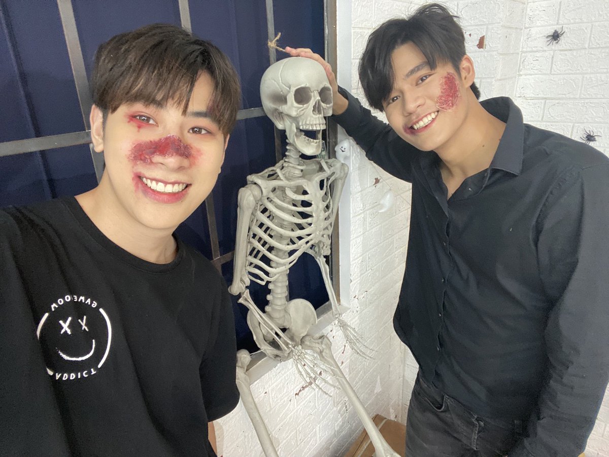 JAMEKSMOFFICIAL's tweet photo. ขอบคุณSMOสำหรับกิจกรรมดีๆนะคะและขอบคุณทุกคนที่เข้ามาอยู่กับเจมส์เจ็ทค่า

#Jamekasama 
#เจ็ทแลค 
#SMOLive 
#MyMateMatch 
#MyMateMatchLiveSideStory https://t.co/VQnJ3Y4EUH