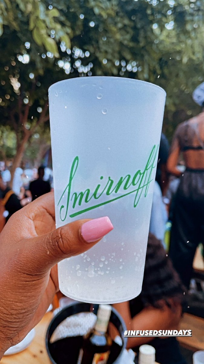 AdelaidePiet's tweet photo. Spending the afternoon with #SmirnoffInfusions cocktails and good vibes. It’s definitely an #InfusedSunday https://t.co/dxMHtLuSMS
