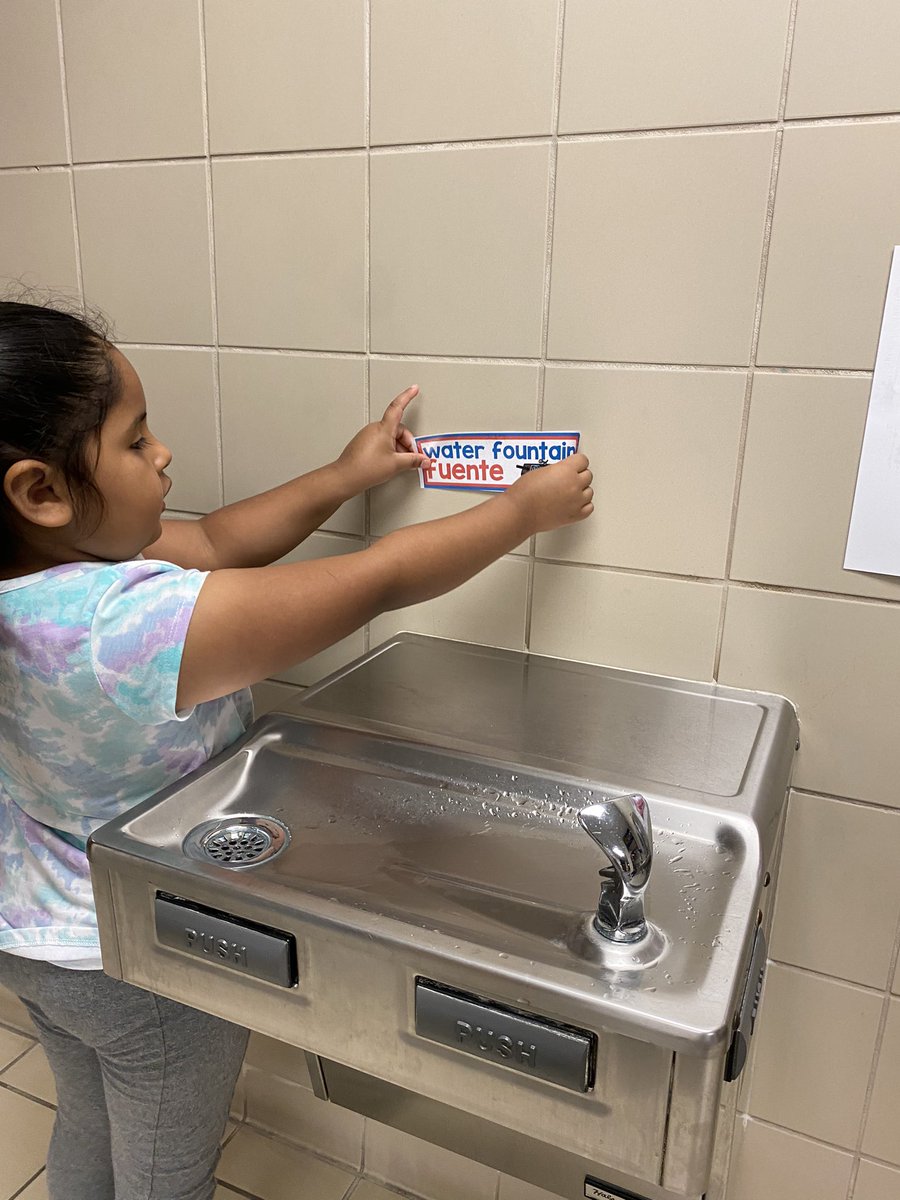 MrsMFitch_NBE's tweet photo. We had so much fun this past week! #DualLanguage #labelingourschool @HumbleISD_NBE #FitchesFriends #RedRibbonWeek2021 https://t.co/664cStUn6f