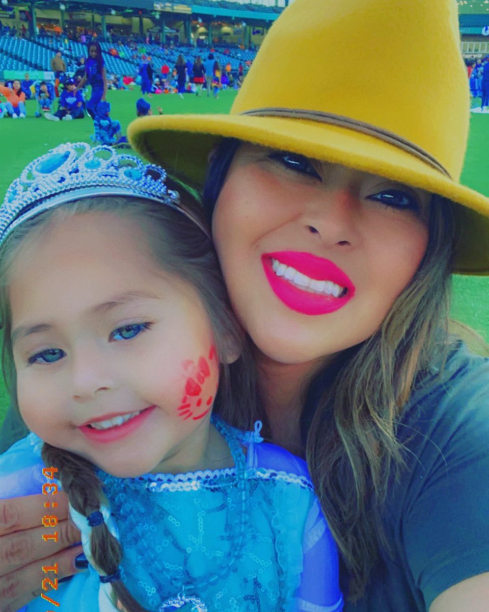 NancyHdz04's tweet photo. Enjoyed a beautiful day out with my princess ❄️❤️ https://t.co/5NsFgTn8MT