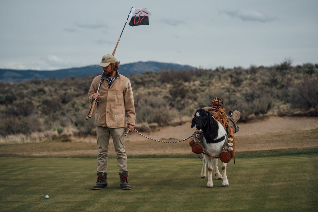 thescga's tweet photo. Of Goats & Golf 🐐 ⛳
The Silvies Valley Ranch experience is golf solitude at its remote finest! #FOREmag #InThisIssue
Read more: https://t.co/nDqNpm5WuR https://t.co/Yn19D734zW