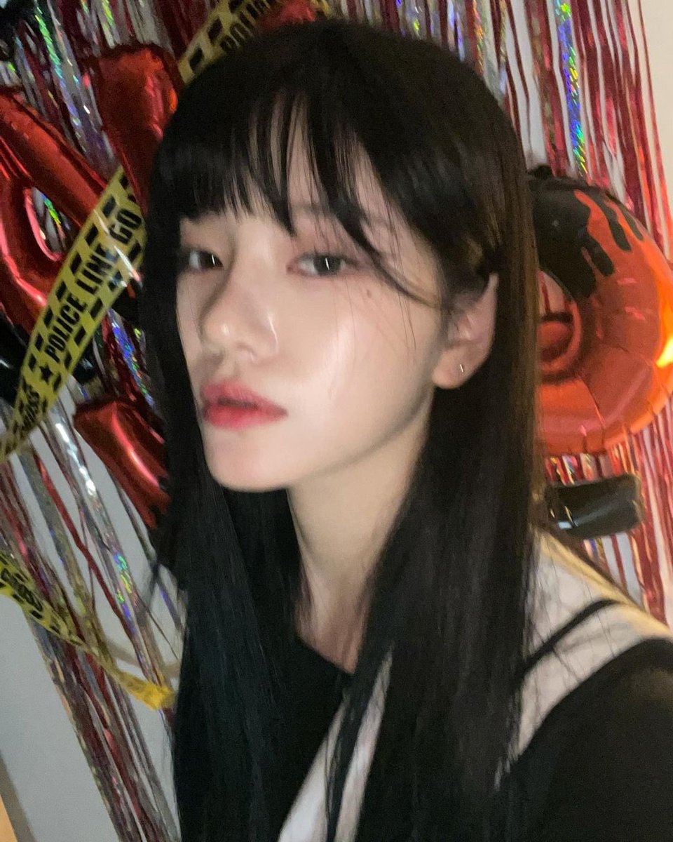 RAYEONLOOKS's tweet photo. instagram update
#fanatics #rayeon #이나연 https://t.co/edyOxhCrfn