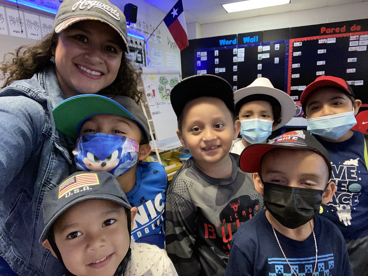 MrsMFitch_NBE's tweet photo. #RedRibbonWeek2021 @HumbleISD_NBE #FitchesFriends https://t.co/FG3LitnmoZ