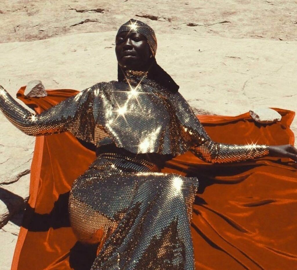Happy Halloween! May your day be enchanting and full of unexpected pleasures 

Photograph by @beonciadunn

✨

.
.
.
.
.
.
.
#inspiration #purepoetry #love #autumnvibes #fallvibes #october #wheeloftheyear #octoberlove #seasonofthewitch #magic #magick #regal #empress #queen