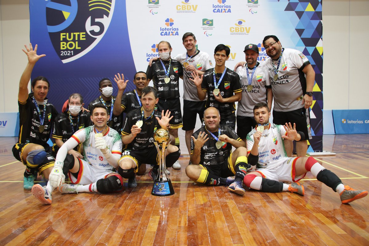 cbdvoficial's tweet photo. @SporTV Deu Agafuc de novo!!! Os agora pentacampeões nacionais derrotaram a Apace por 3 a 1. Parabéns, gurizada! https://t.co/hIgR0TzwDr