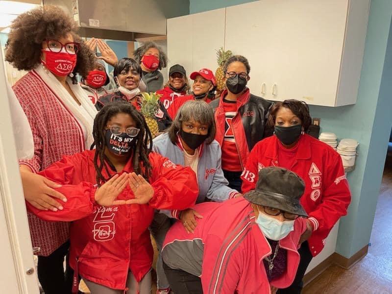 DSTPVAC's tweet photo. The chapter supported three different community partners: Women Who Care Ministries, Interfaith Works-Priscilla's House, and Home Builders Care Assessment Center (HBCAC)-Men's Emergency Shelter.  #PVACMDServes #PVACMDDeltas #PVAC1985 #OutOfManyOnePVAC #DSTEasternRegion https://t.co/OrPgvQ64O1